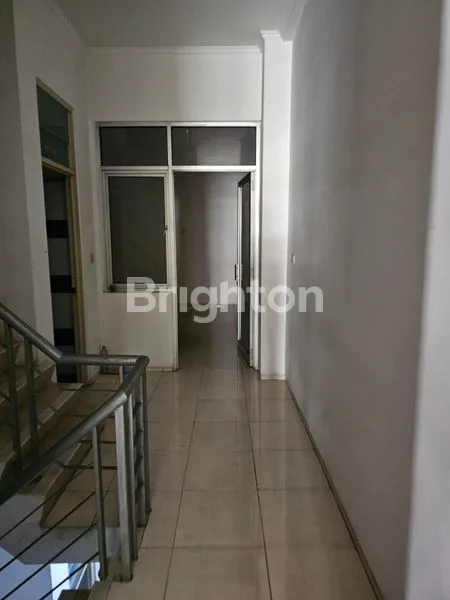 image RUKO APOTEK MUWARDI 3 LANTAI STRATEGIS DI GROGOL, SIAP OPERASI (2)