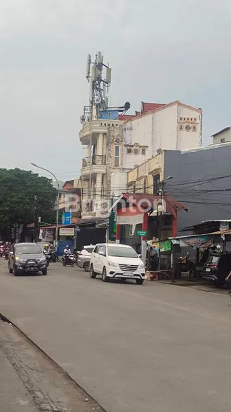 image DIJUAL RUMAH MEWAH MURAH LOKASI STRATEGIS DI JALAN BATUA RAYA. DEKAT JALAN ABDESIR, BORONG DAN TODDOPULI (1)