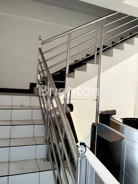 image RUKO 3 LANTAI DI JLN. DEWI SRI – LOKASI STRATEGIS SIAP HUNI ! (7)