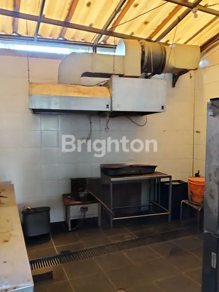 image RUKO 3 LANTAI DI JLN. DEWI SRI – LOKASI STRATEGIS SIAP HUNI ! (3)