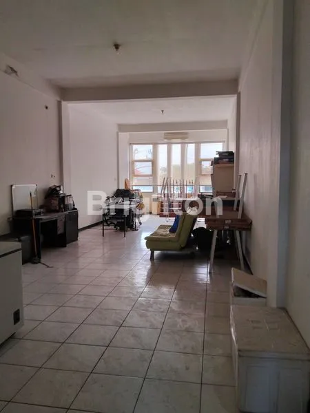 image RUKO 3 LANTAI DI JLN. DEWI SRI – LOKASI STRATEGIS SIAP HUNI ! (2)