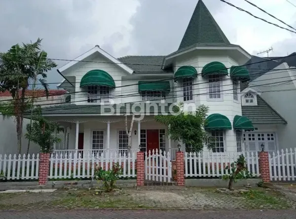 image RUMAH VICTORIA SIAP HUNI LINGKUNGAN HOMEY DEKAT PLASA MARINA, JEMURSARI (1)