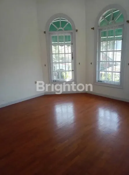 image RUMAH VICTORIA SIAP HUNI LINGKUNGAN HOMEY DEKAT PLASA MARINA, JEMURSARI (3)