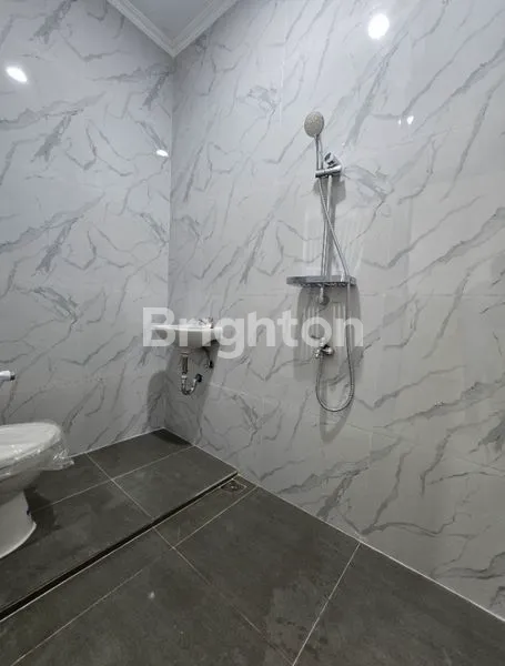 image RUMAH 2 LANTAI BAGUS DAN TERAWAT DI LEGENDA WISATA CIBUBUR  (7)