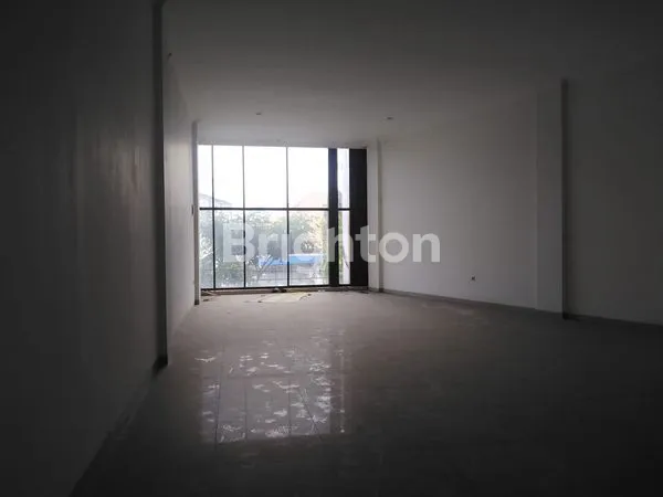 image RUKO 3 LANTAI PREMIUM DI PUSAT BISNIS MT HARYONO SEMARANG (4)