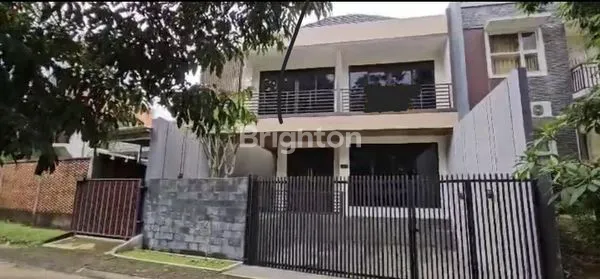 image DIJUAL : RUMAH PREMIUM DI SENTUL CITY (1)