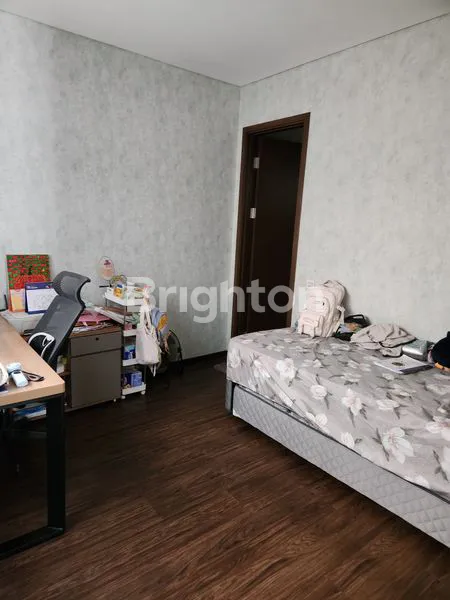 image RUMAH MEWAH 3 LANTAI FULL FURNISH DI ZORA KIMORA BSD (6)