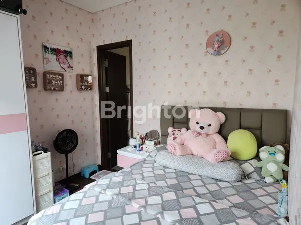 image RUMAH MEWAH 3 LANTAI FULL FURNISH DI ZORA KIMORA BSD (7)