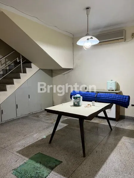 image RUMAH KOMPLEK GRENVILLE (6)