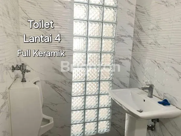 image TOWN HOUSE SIAP HUNI SPRING HILL RESIDENCE KEMAYORAN (8)