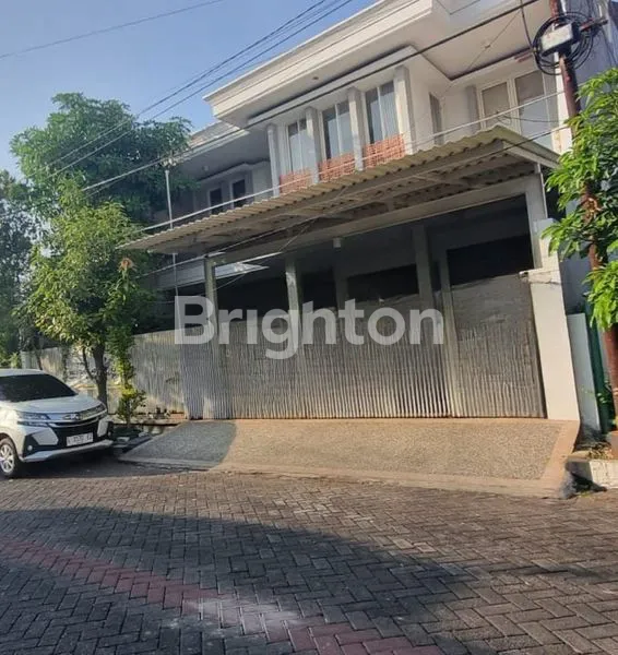 image RUMAH 2LANTAI SIAP HUNI DI KAWASAN PERUMAHAN PREMIUM MANYAR SURABAYA  (1)