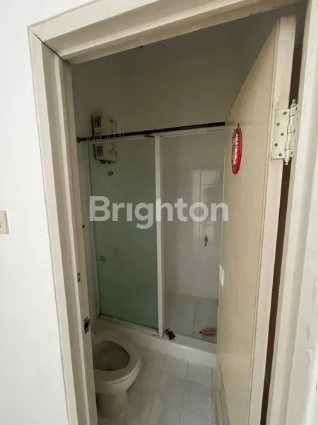 image RUMAH DALAM CLUSTER ASRI DAN RAPI DI CILEDUG TANGERANG (8)