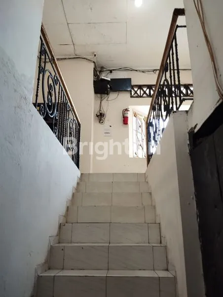 image DIJUAL RUMAH KOS, 4 LANTAI (2)