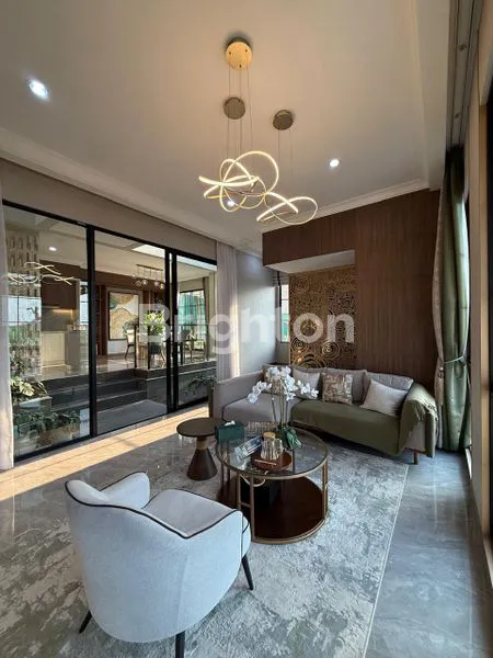 image RUMAH CLASSIC TROPICAL DIRECT ACCES TOLL BOGOR (3)