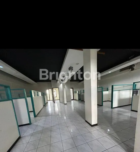 image SEWA RUKO 3 LANTAI (6)