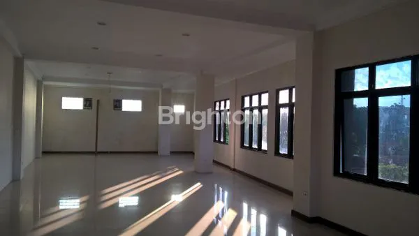 image GEDUNG 3 LT LOKASI STRATEGIS DEKAT AIRPORT (2)