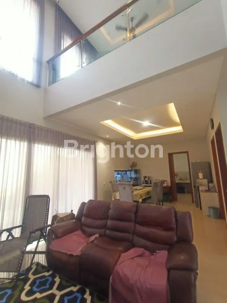 image RUMAH MEWAH DI CLUSTER EKSKLUSIF KOTA WISATA – BACKYARD BISA UNTUK KOLAM RENANG! (3)