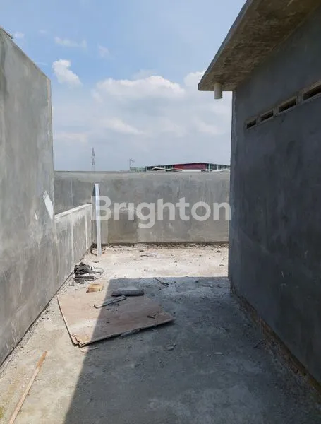 image JEMADI LUXE 2 1/2 TINGKAT (8)