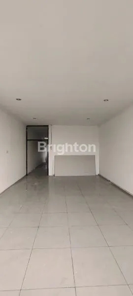 image RUKO 3 LANTAI SIAP PAKAI AREA KALIBANTENG KRAPYAK SEMARANG (4)