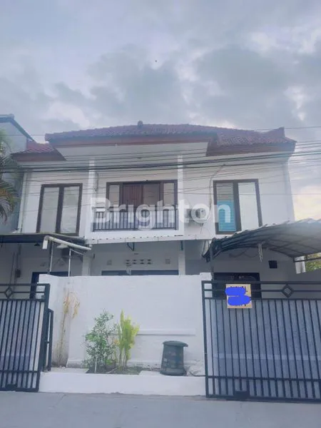 image DI JUAL RUMAH 2 LANTAI DI JALAN TAMAN JIMBARAN (1)