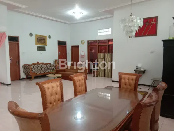 image RUMAH 300M2 ( HITUNG TANAH ! ) DI LOKASI YANG STRATEGIS 3 MENIT DARI SOEHAT, KOTA MALANG (3)