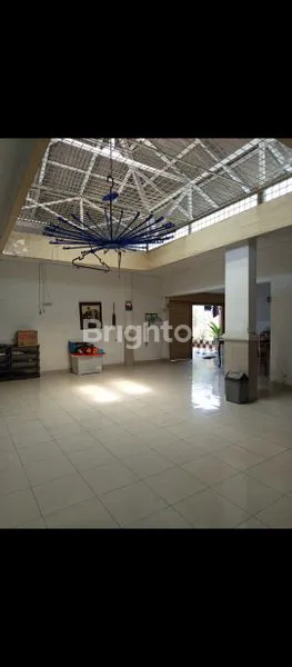 image RUMAH LUAS DI JUAL DI MEDAN BARU (7)