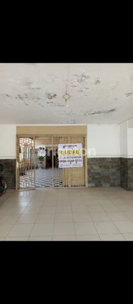 image RUMAH LUAS DI JUAL DI MEDAN BARU (2)