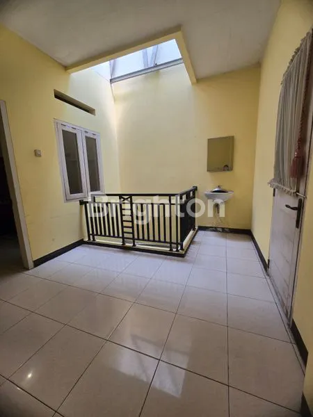 image RUMAH SIAP HUNI 2 LANTAI DI TATAR JINGGANAGARA KBP, BANDUNG BARAT – HARGA 1,75 MILYAR (5)