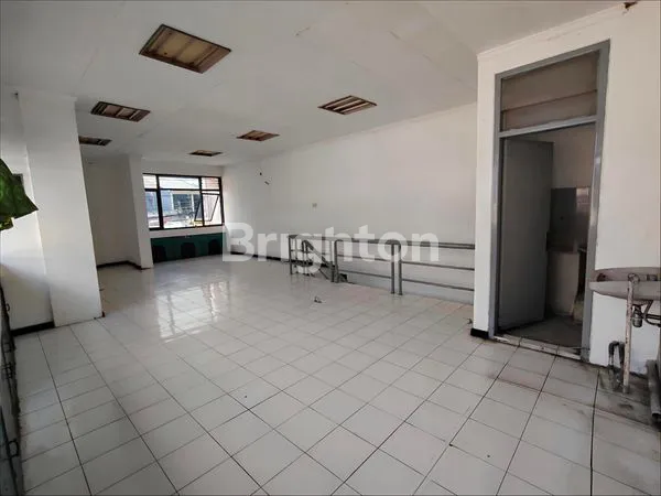 image RUKO MURAH DAN STRATEGIS DI JALAN RAYA UTAMA KARTASURA DEKAT DENGAN PASAR KARTASURA (6)