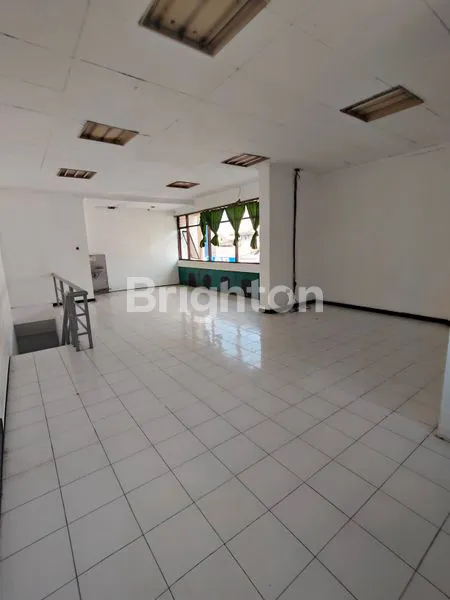 image RUKO MURAH DAN STRATEGIS DI JALAN RAYA UTAMA KARTASURA DEKAT DENGAN PASAR KARTASURA (4)