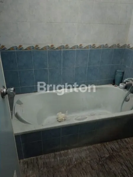 image RUMAH DI PETUKANGAN SELATAN  (6)