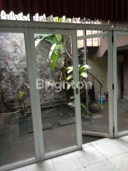 image RUMAH DI PETUKANGAN SELATAN  (7)