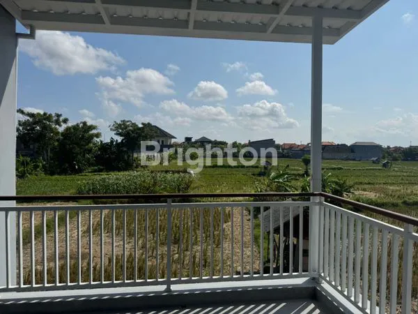 image RUMAH 2 LANTAI STRATEGIS DEKAT LIVING WORLD & UNIV NGURAH RAI (1)