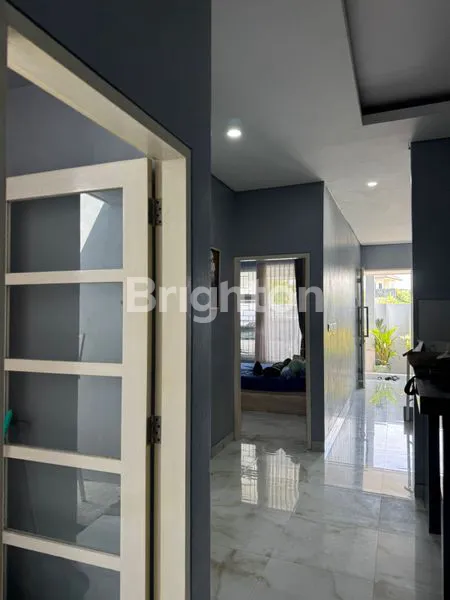 image RUMAH 2 LANTAI STRATEGIS DEKAT LIVING WORLD & UNIV NGURAH RAI (3)