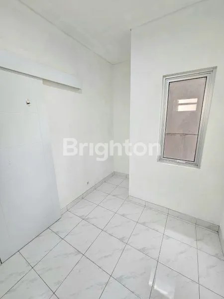 image RUMAH GADING SERPONG 2 LANTAI 960JUTA NEGO SD DEAL!!  (7)