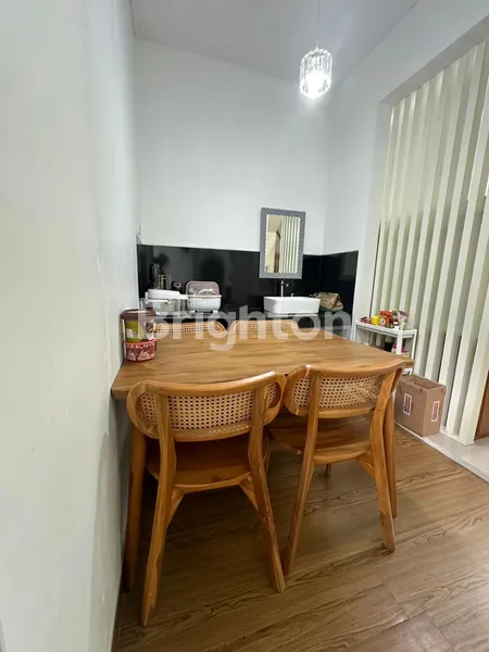 image RUMAH SEMI FURNISHED DI CIBUBUR, 2+1 KT, 2 KM, HARGA 1,6M NEGO (5)