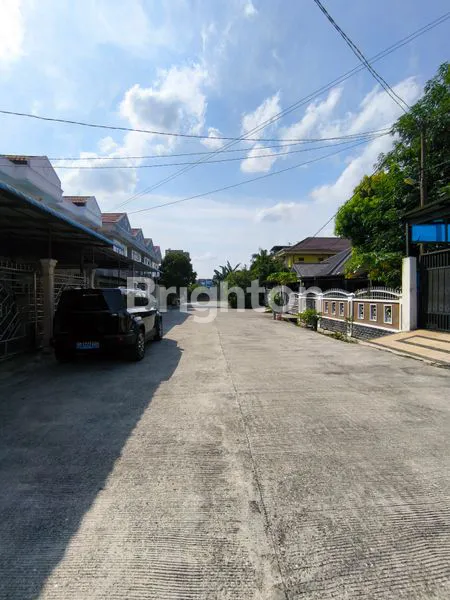 image RUMAH BESAR SIAP HUNI TENGAH KOTA PEKANBARU (4)
