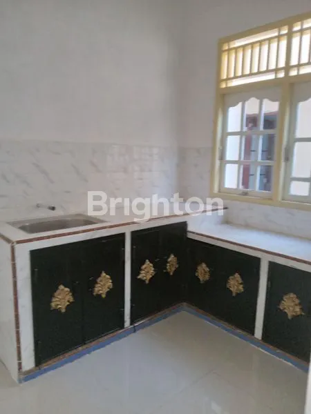 image RUMAH CANTIK SIAP HUNI BERGAYA KLASIK (6)