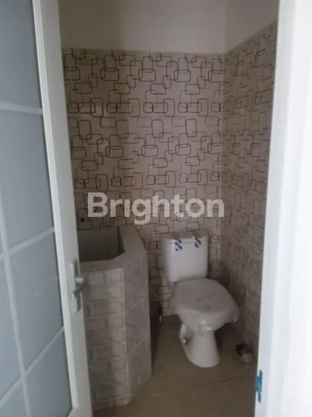 image RUMAH CANTIK SIAP HUNI BERGAYA KLASIK (8)