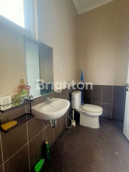 image RUMAH HOOK BADAN DI KOTA WISATA, LOKASI PREMIUM – AKSES MUDAH KE LRT! (3)