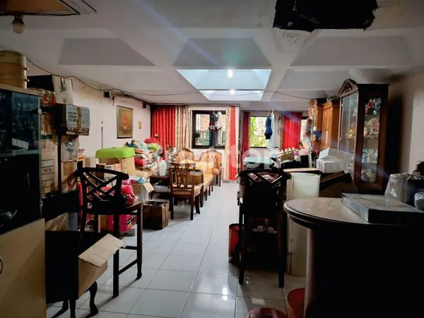 image RUMAH 2 LANTAI GANDENG 2 KAVLING STRATEGIS DI JELAMBAR, JAKARTA BARAT (7)