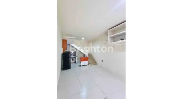 image RUMAH MODEL TOWNHOUSE SIAP HUNI CEMPAKA PUTIH (2)