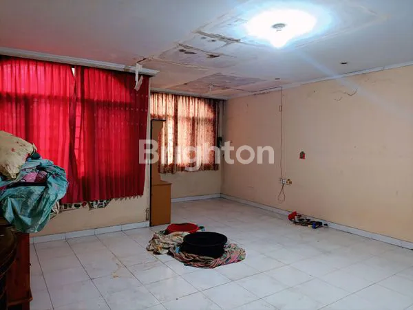 image RUMAH 2 LANTAI GANDENG 2 KAVLING STRATEGIS DI JELAMBAR, JAKARTA BARAT (8)