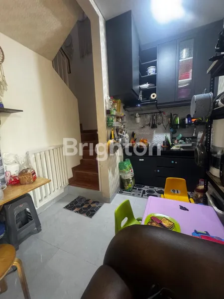 image RUMAH MILANO VILLAGE 2 KAMAR TIDUR HADAP SELATAN PARAMOUNT GADING SERPONG (7)