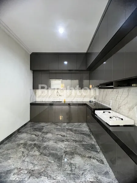 image RUMAH MINIMALIS MODERN SEMI FURNISHED 4 KAMAR TIDUR THE ICON BSD CITY TANGERANG (3)