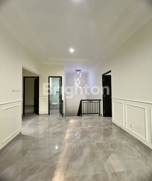 image RUMAH MINIMALIS MODERN SEMI FURNISHED 4 KAMAR TIDUR THE ICON BSD CITY TANGERANG (5)