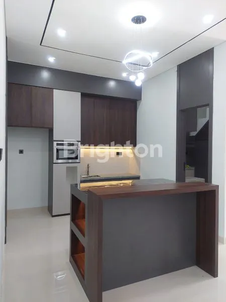 image RUMAH MEWAH BARU DI CLUSTER ELITE TAMAN RAYA, CIKUPA (4)