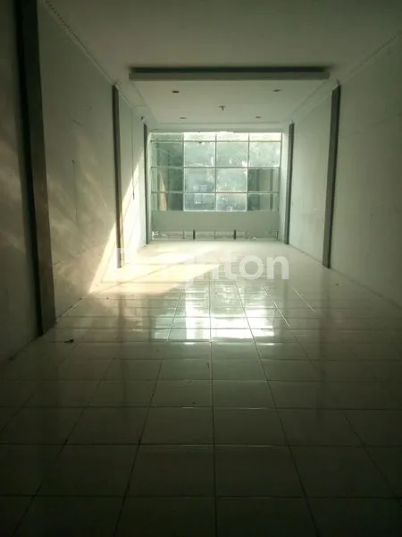 image SANGAT STRATEGIS BERADA DI JALAN UTAMA RINGROAD GAGAK HITAM MEDAN DAN BERDAMPINGAN DENGAN BANK TERNAMA DAN TEMPAT BISNIS LAINNYA SEHINGGA SANGAT COCOK BUKA USAHA APA SAJA (4)