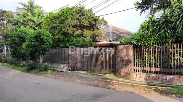 image RUMAH BESAR DI KEMANGGISAN (1)