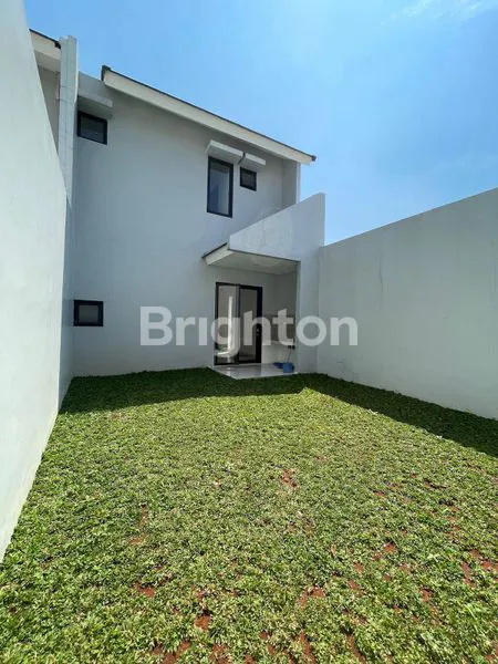 image RUMAH HOOK, 2 LANTAI CIBUBUR CBD (4)